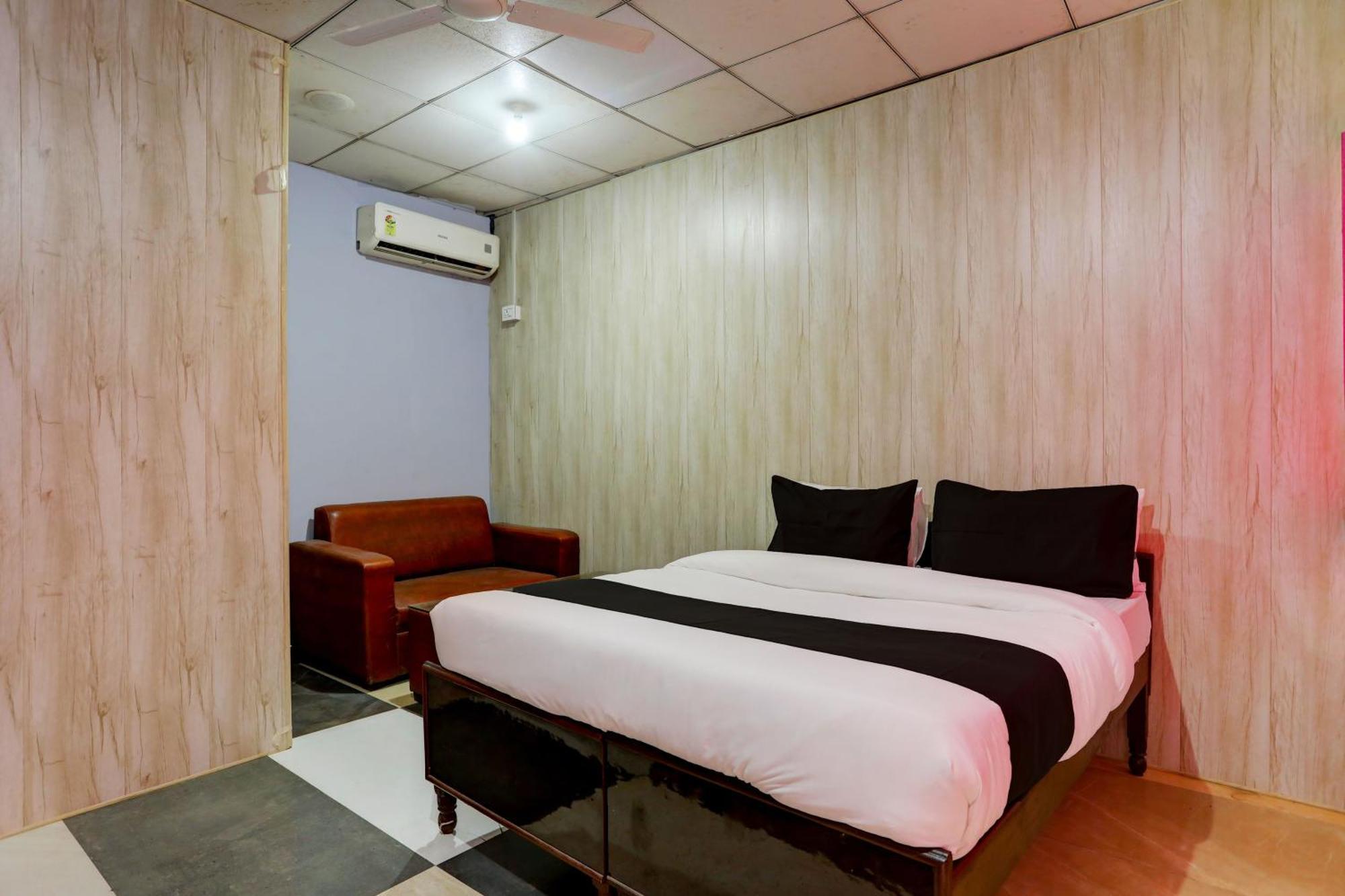 Collection O Harsh Hotel & Restaurant Bhiwadi Exterior photo