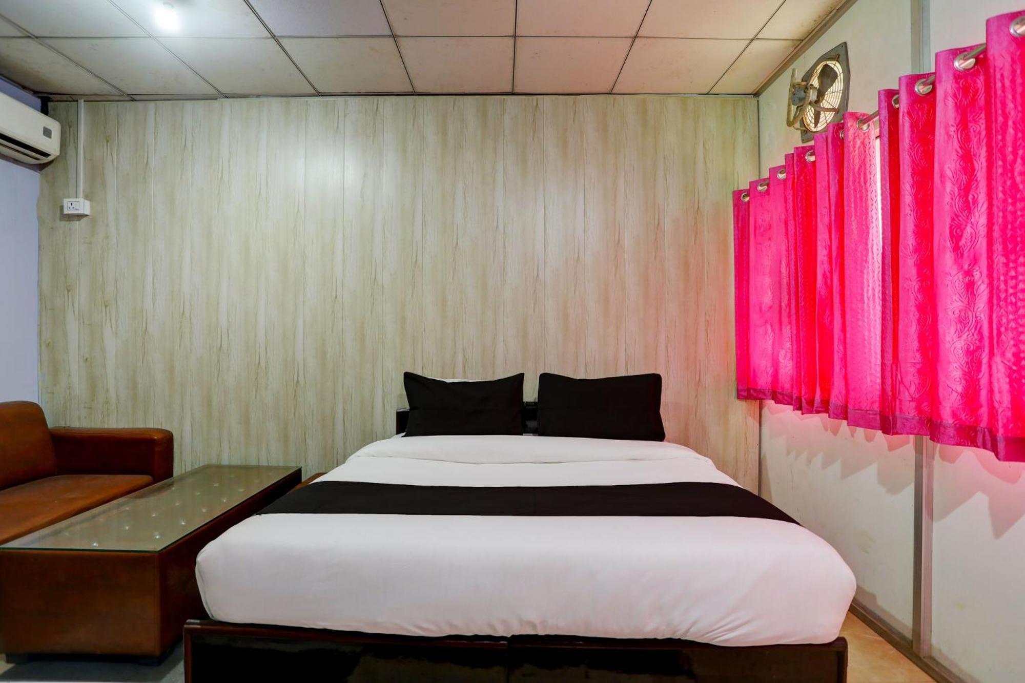 Collection O Harsh Hotel & Restaurant Bhiwadi Exterior photo